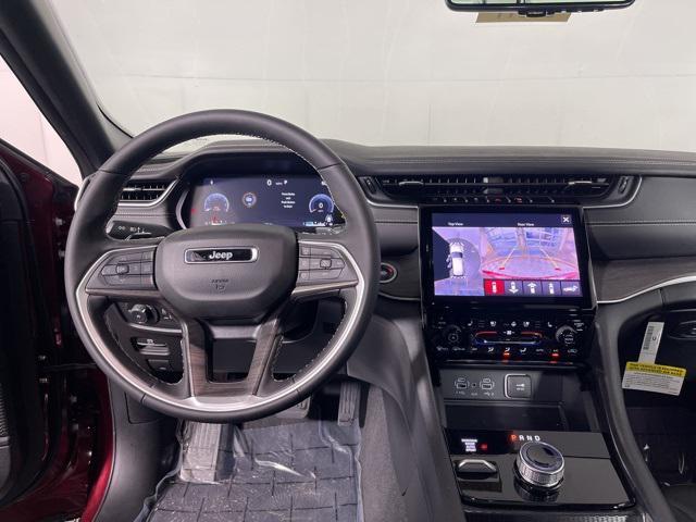 new 2025 Jeep Grand Cherokee car, priced at $47,995
