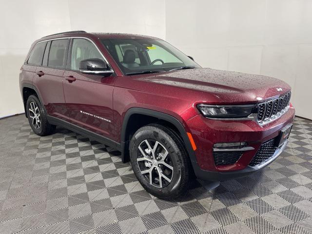 new 2025 Jeep Grand Cherokee car, priced at $47,995