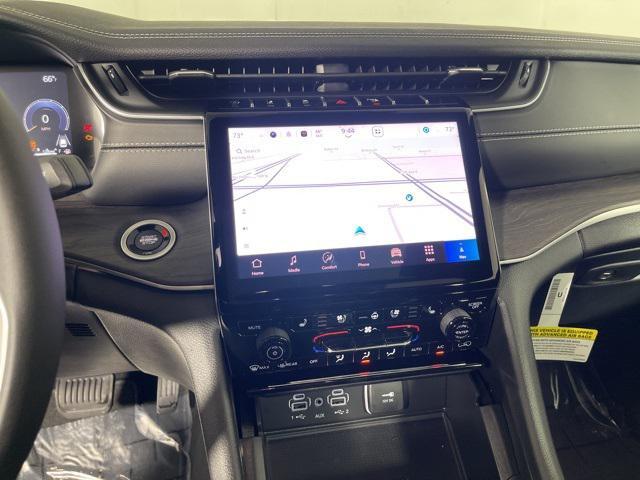 new 2025 Jeep Grand Cherokee car, priced at $47,995