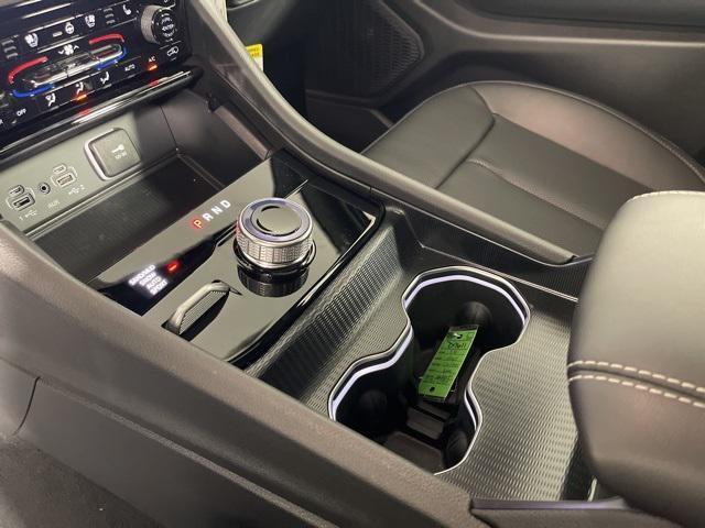 new 2025 Jeep Grand Cherokee car, priced at $47,995