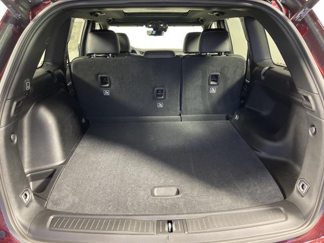 new 2025 Jeep Grand Cherokee car, priced at $47,995