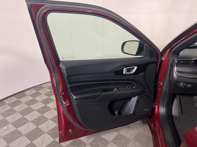 used 2022 Jeep Compass car, priced at $25,914