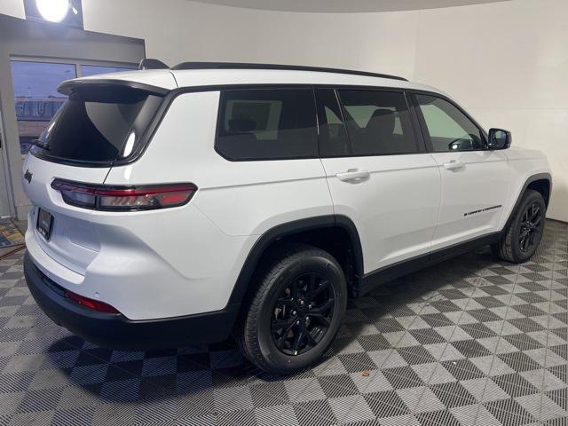 new 2025 Jeep Grand Cherokee car, priced at $43,734