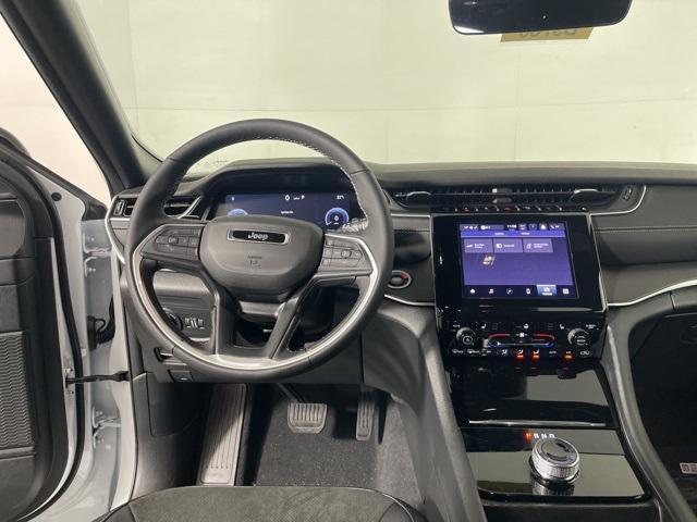 new 2025 Jeep Grand Cherokee car, priced at $43,734