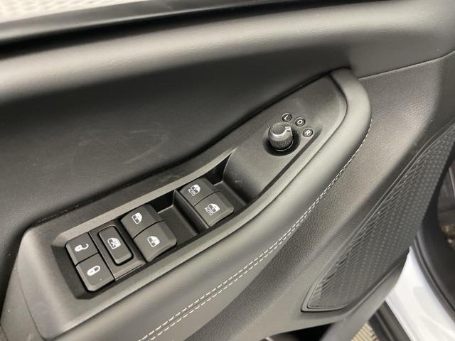 new 2025 Jeep Grand Cherokee car, priced at $43,734