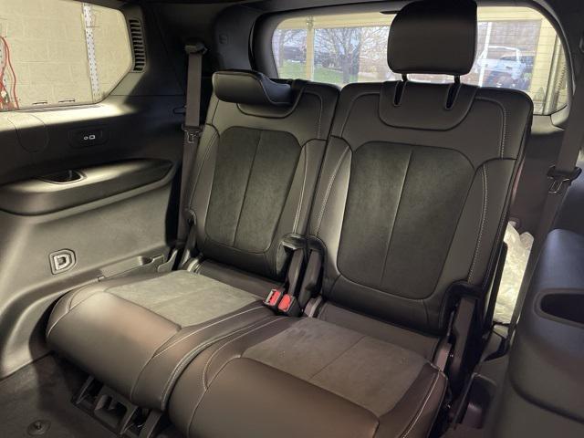 new 2025 Jeep Grand Cherokee car, priced at $43,734