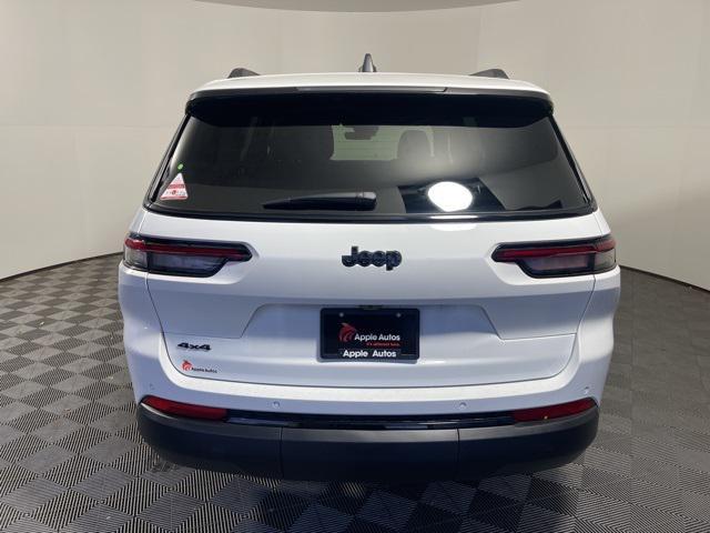 new 2025 Jeep Grand Cherokee car, priced at $43,734