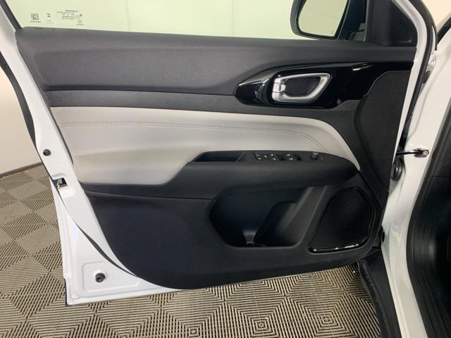 new 2025 Jeep Compass car, priced at $29,995