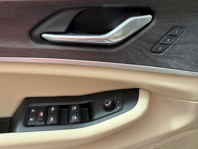 new 2025 Jeep Grand Cherokee car, priced at $41,585