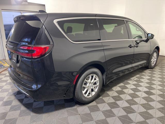 new 2026 Chrysler Pacifica car, priced at $41,037