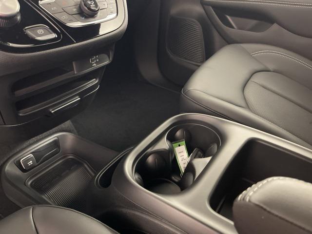 new 2026 Chrysler Pacifica car, priced at $41,037