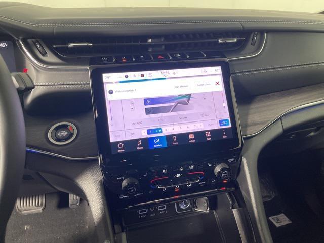 new 2025 Jeep Grand Cherokee car, priced at $60,121