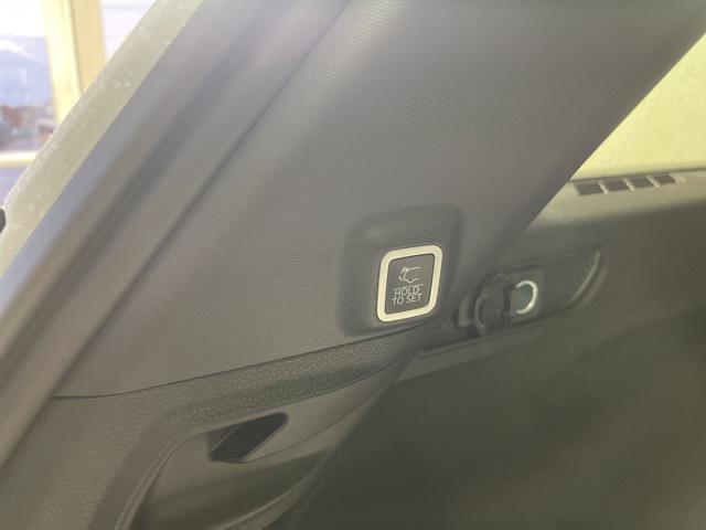 new 2025 Jeep Grand Cherokee car, priced at $60,121