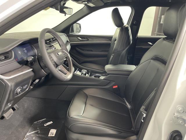 new 2025 Jeep Grand Cherokee car, priced at $47,279