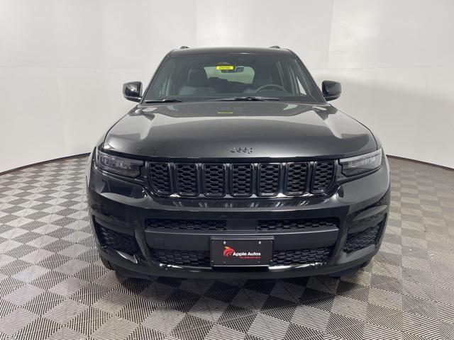 new 2025 Jeep Grand Cherokee car, priced at $43,386