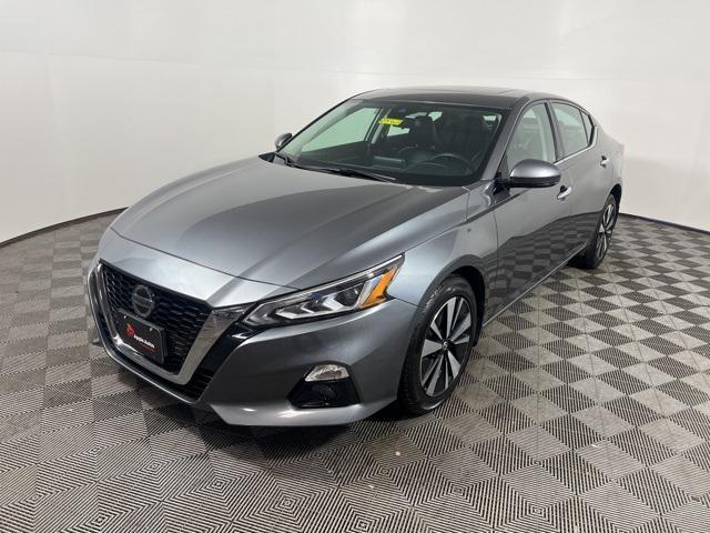 used 2022 Nissan Altima car, priced at $22,574