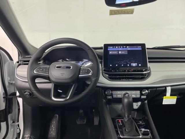 new 2025 Jeep Compass car, priced at $29,995