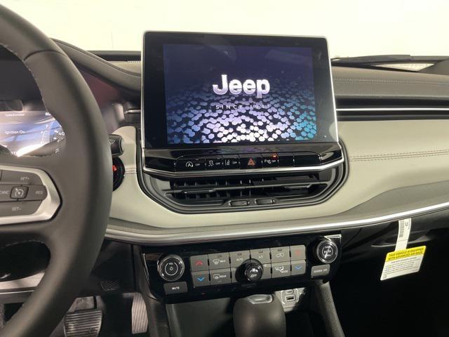 new 2025 Jeep Compass car, priced at $29,995
