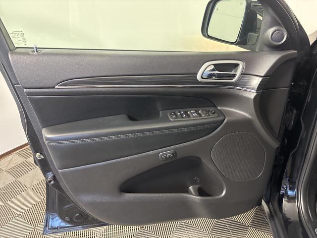 used 2021 Jeep Grand Cherokee car, priced at $28,694