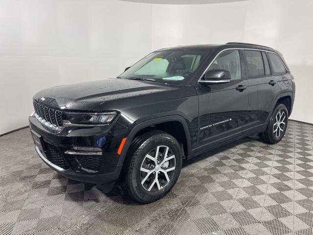 new 2025 Jeep Grand Cherokee car, priced at $47,801