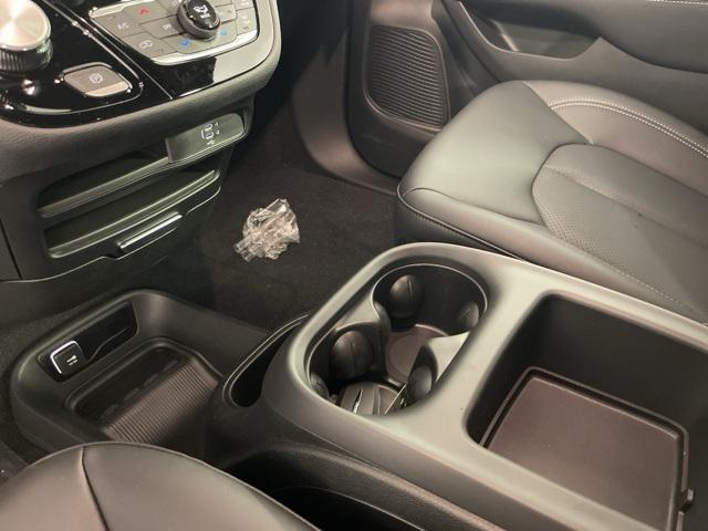 new 2026 Chrysler Pacifica car, priced at $42,683