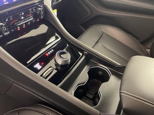 new 2025 Jeep Grand Cherokee car, priced at $45,292