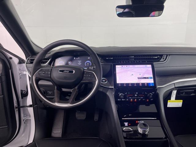 new 2025 Jeep Grand Cherokee car, priced at $45,292