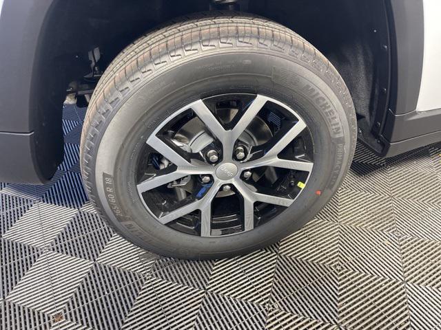 new 2025 Jeep Grand Cherokee car, priced at $45,292