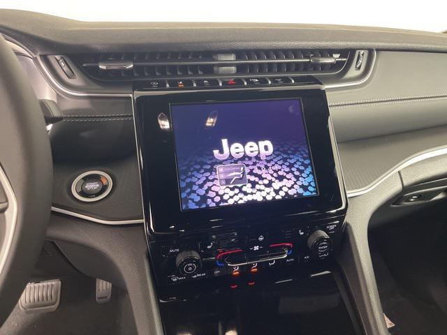 new 2025 Jeep Grand Cherokee car, priced at $44,752