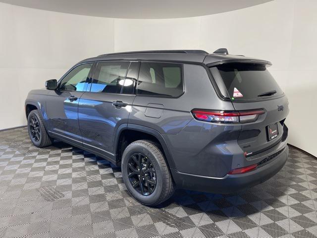 new 2025 Jeep Grand Cherokee car, priced at $44,752