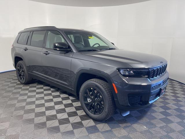 new 2025 Jeep Grand Cherokee car, priced at $44,752