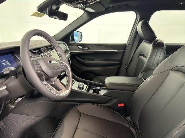 new 2025 Jeep Grand Cherokee car, priced at $47,279
