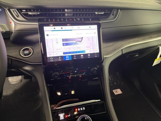 new 2025 Jeep Grand Cherokee car, priced at $47,279