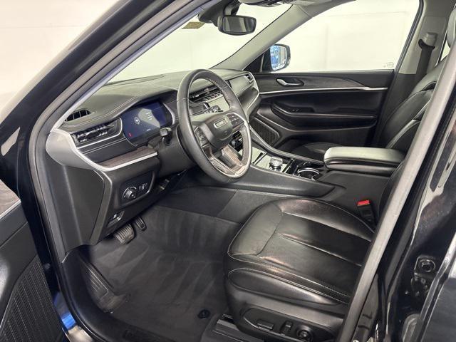 used 2023 Jeep Grand Cherokee car, priced at $29,344