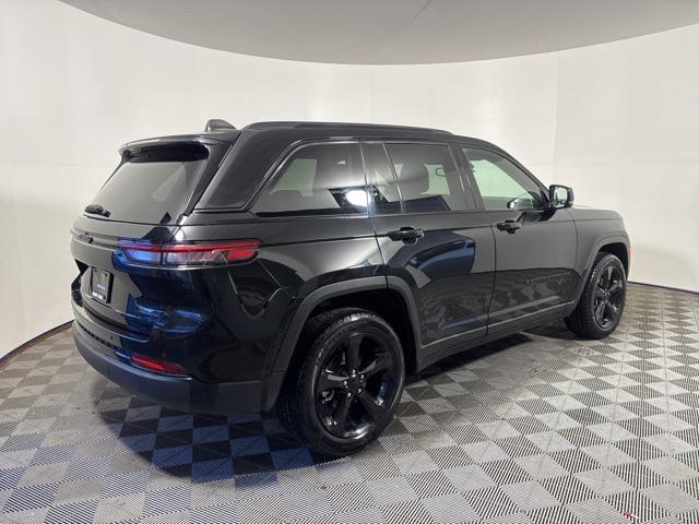 used 2023 Jeep Grand Cherokee car, priced at $29,344
