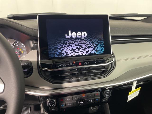 new 2025 Jeep Compass car, priced at $30,495