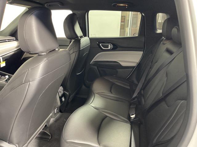 new 2025 Jeep Compass car, priced at $30,250