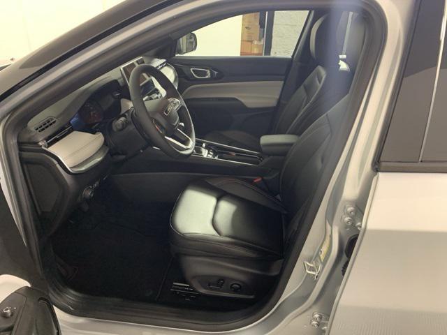 new 2025 Jeep Compass car, priced at $29,750