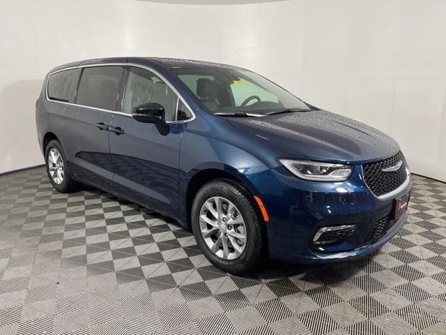 new 2025 Chrysler Pacifica car, priced at $42,995