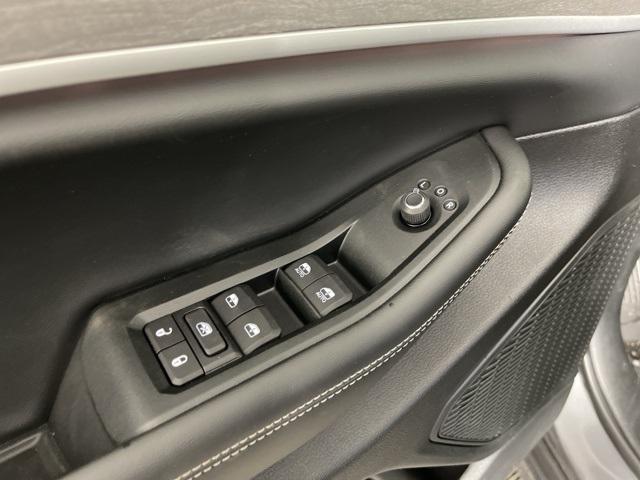 new 2025 Jeep Grand Cherokee car, priced at $48,995