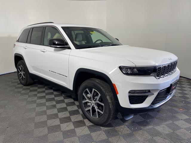 new 2025 Jeep Grand Cherokee car, priced at $45,893