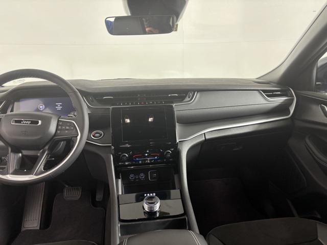 new 2025 Jeep Grand Cherokee car, priced at $40,546