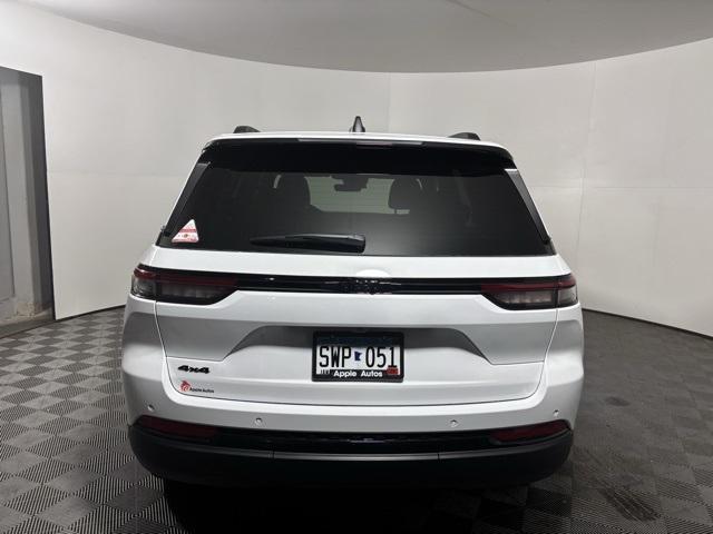 new 2025 Jeep Grand Cherokee car, priced at $40,546