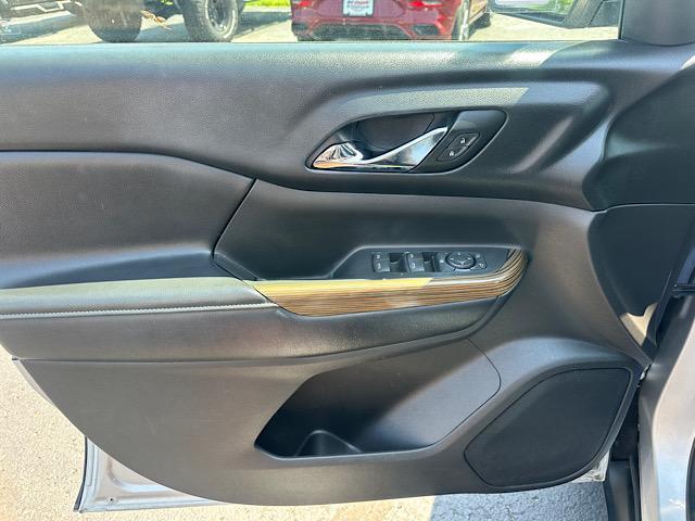 used 2018 GMC Acadia car, priced at $19,995