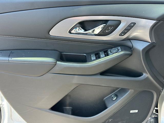used 2020 Chevrolet Traverse car, priced at $28,995