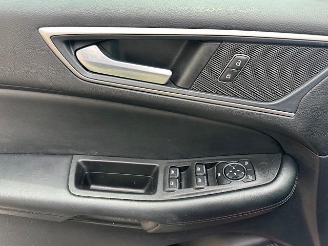 used 2022 Ford Edge car, priced at $24,995