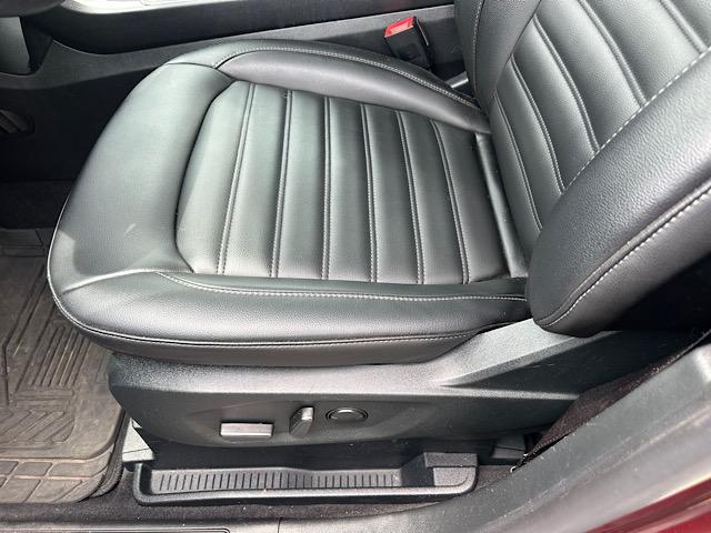 used 2022 Ford Edge car, priced at $24,995