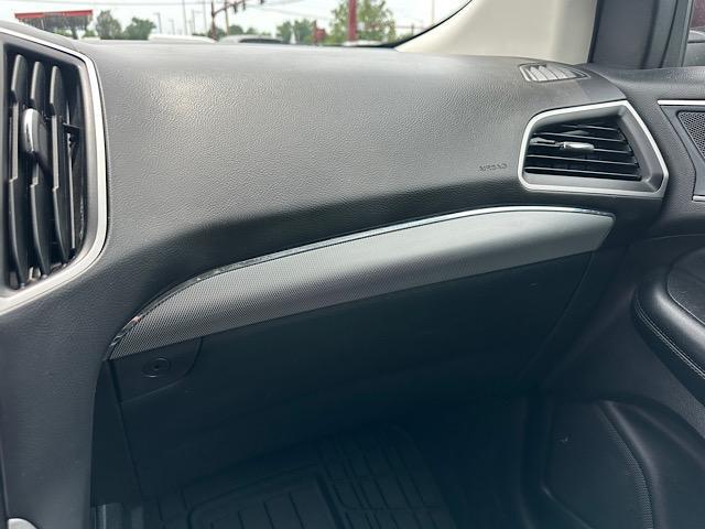 used 2022 Ford Edge car, priced at $24,995