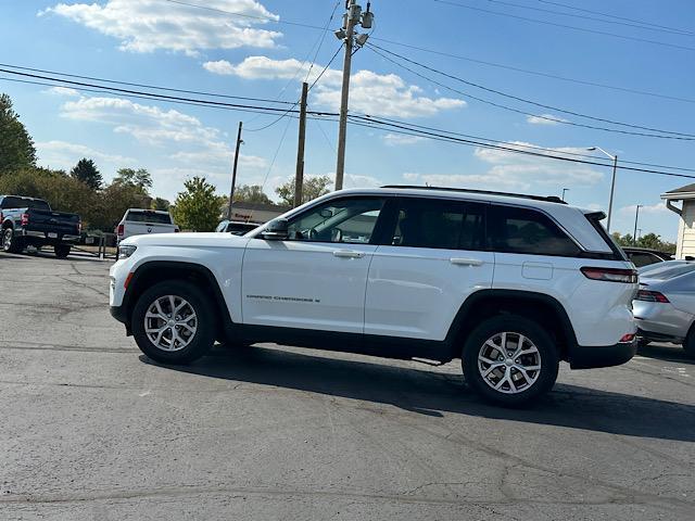 used 2022 Jeep Grand Cherokee car, priced at $29,995