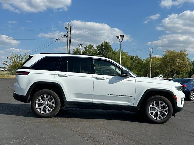 used 2022 Jeep Grand Cherokee car, priced at $29,995